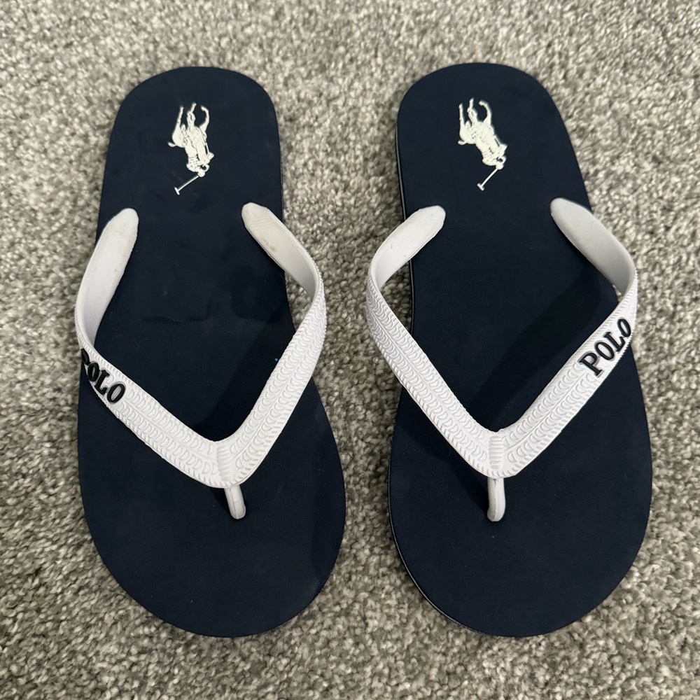 ⭐️Polo Ralph Lauren boys navy/white flip flops US 4/5